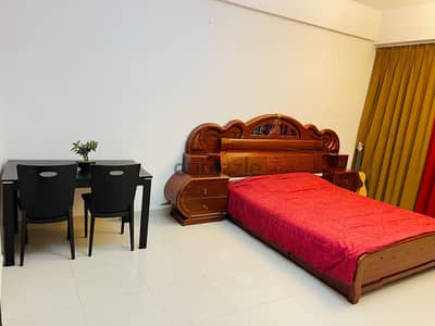 FULLY FURNISHED ROOMS ARE RENT FOR EXECUTIVE BACHELOR IN SAHWA TOWER(2 ROOMS)