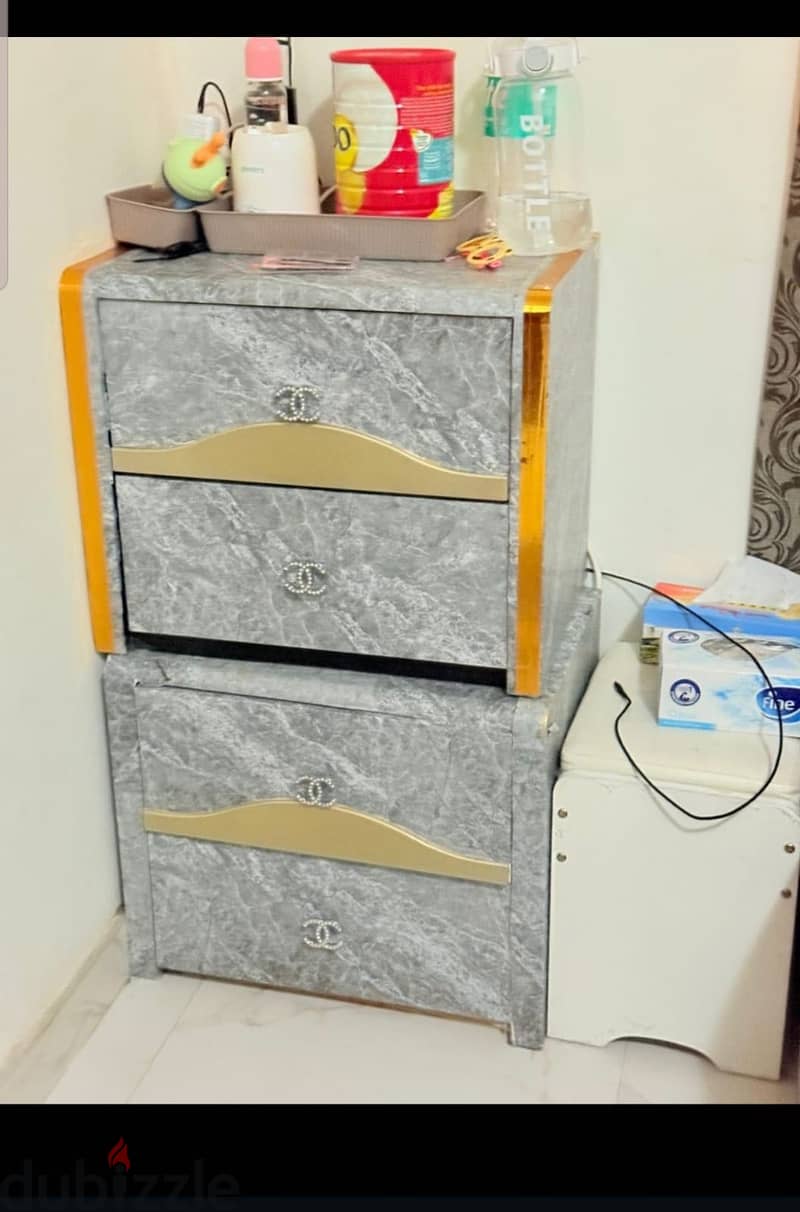 Bed with metress with free side table & dressing 2