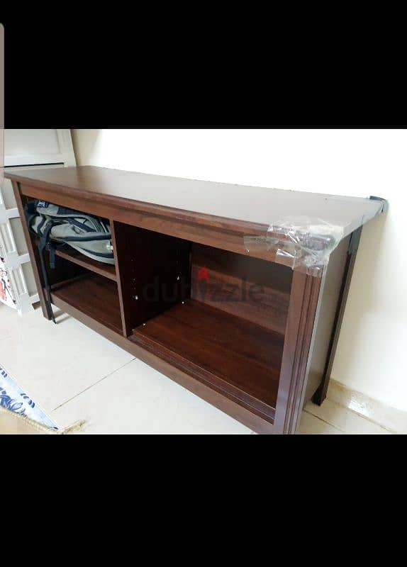 Bed Dressing ,side table and IKEA TV table 4