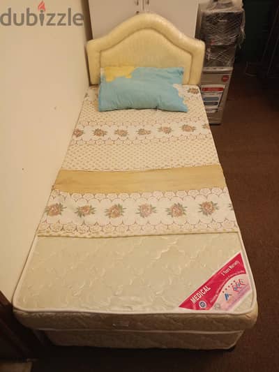 Single Bed with Raha Matress excellent condition