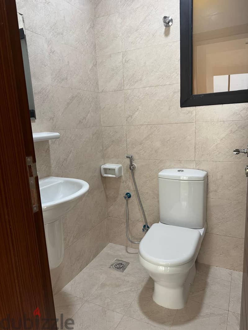 SPACIOUS OFFICE FOR RENT – GHUBRA - 18 NOVEMBER STREET 5