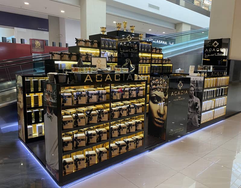 FASHION & BEAUTY INTERIOR 2
