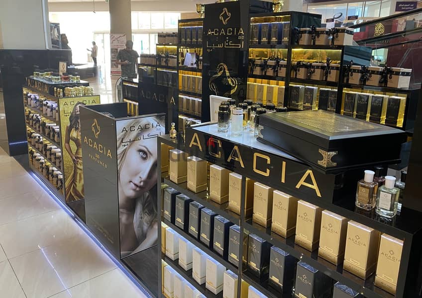 FASHION & BEAUTY INTERIOR 6