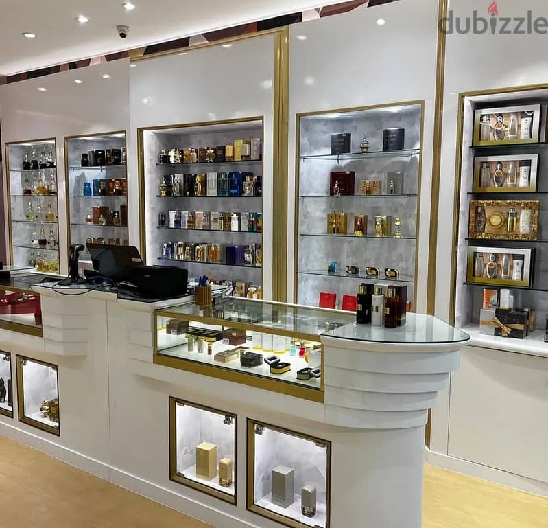 FASHION & BEAUTY INTERIOR 18