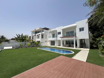6BHK Beachfront Villa for Sale Al Mouj | فيلا 6 غرف بواجهة بحرية مباشرة للبيع في الموج