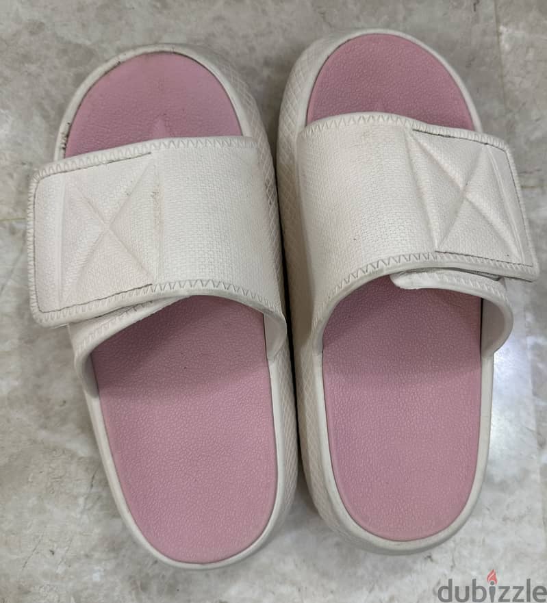 Ladies shoes and slippers 6