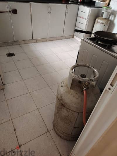 SINGLE ROOM FOR RENT