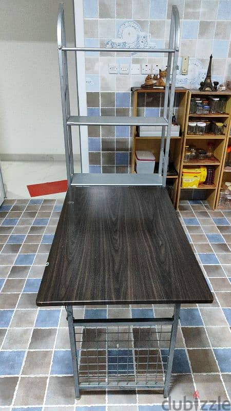 FOLDABLE COMPUTER TABLE, FOR PICK UP ONLY 1