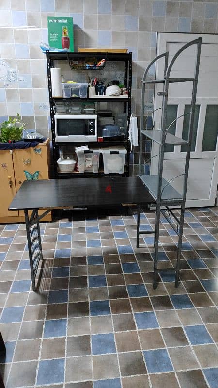 FOLDABLE COMPUTER TABLE, FOR PICK UP ONLY 2