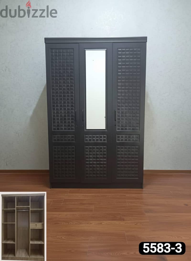sale of 3 door wardrobe 1