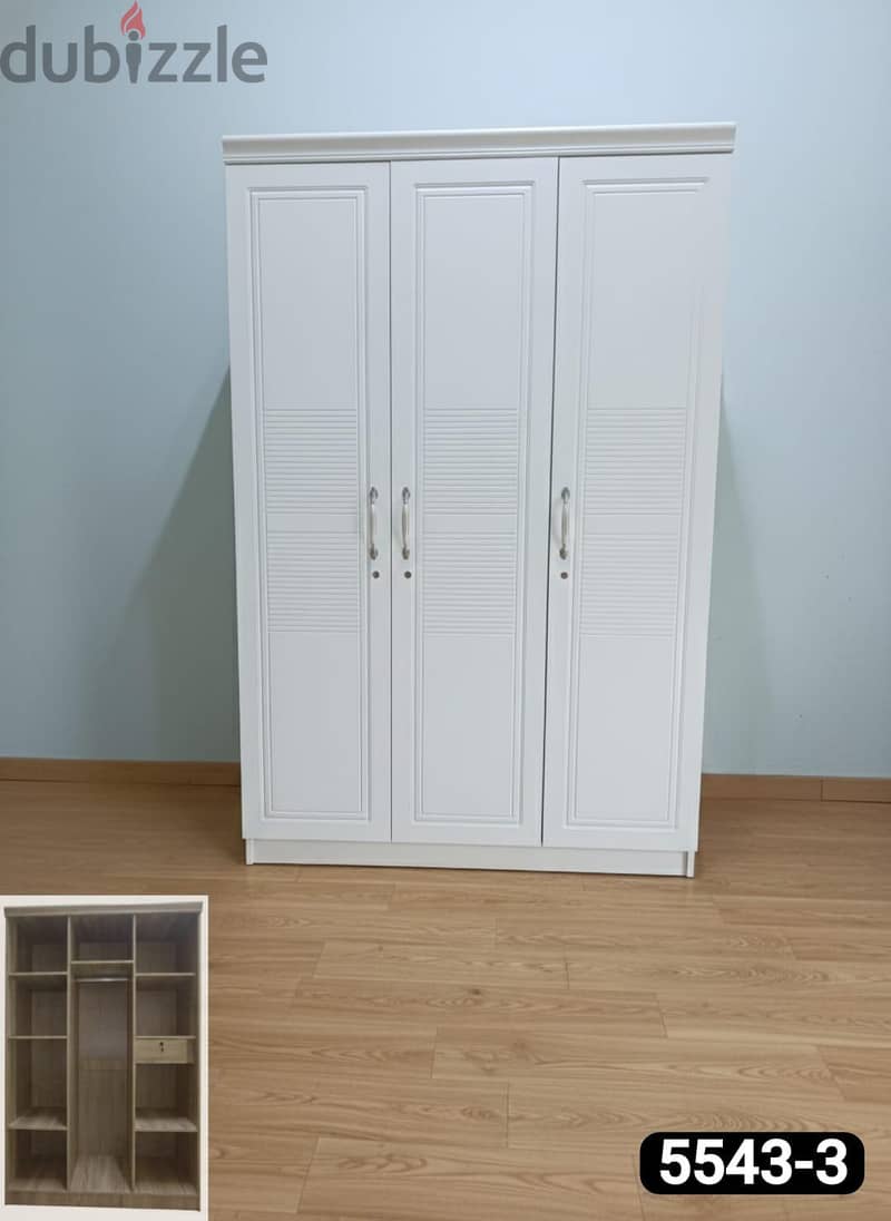 sale of 3 door wardrobe 5