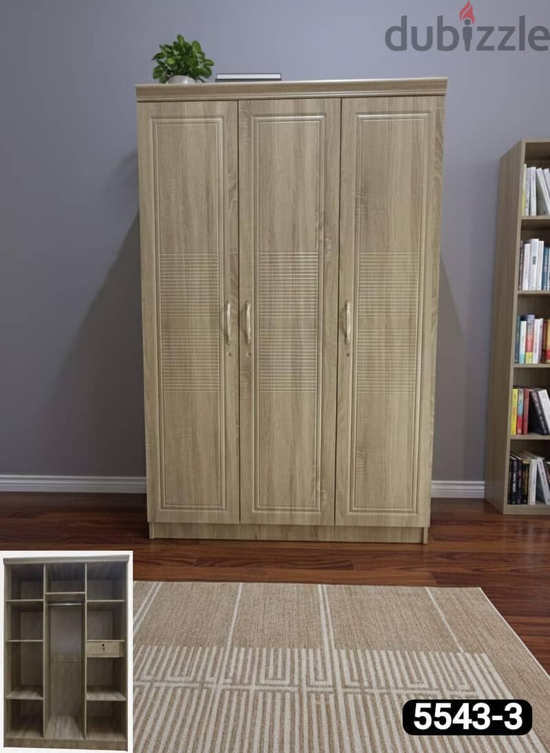 sale of 3 door wardrobe 6