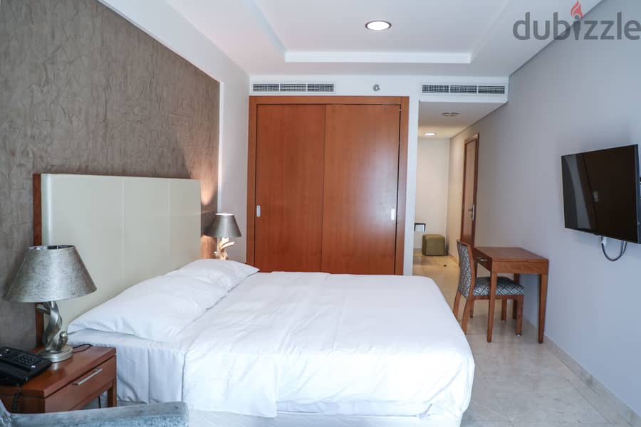 RAKA8978-Elegant Three Bedroom Short Stay Family Apartment at Muscat Grand Mall 3
