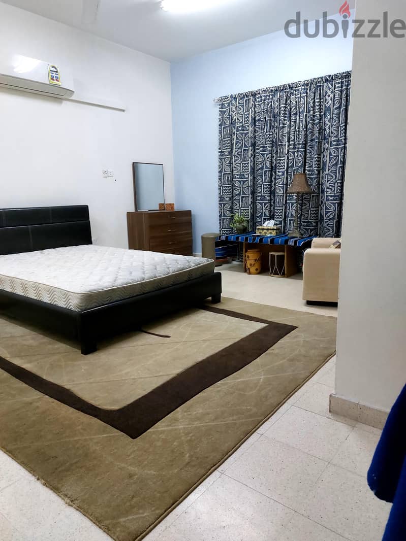 Single Room Qurm 4