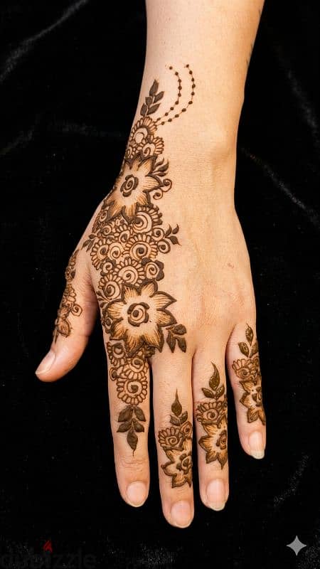 beautiful henna home service affordable prices 3