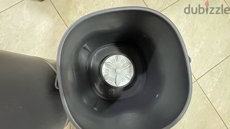 Used Midea Twin-Tub Washing Machine – Clean & Hygienic for Daily Use 6