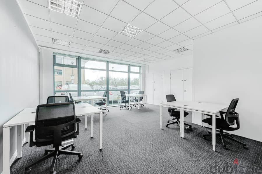 Open plan office space for 15 persons in Muscat, Bait Eteen Building 9