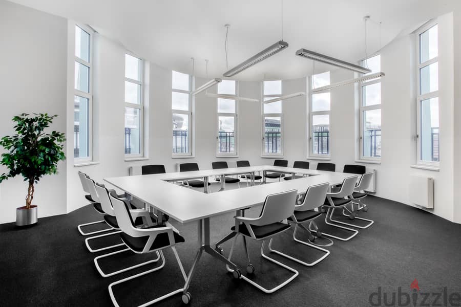 Access professional workspace space in Muscat, Roola District 2