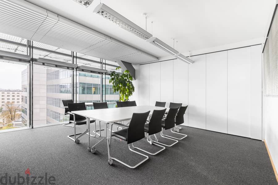 Access professional workspace space in Muscat, Roola District 9