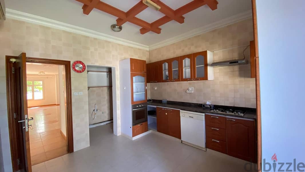 modern  villa near wave spacious house 3
