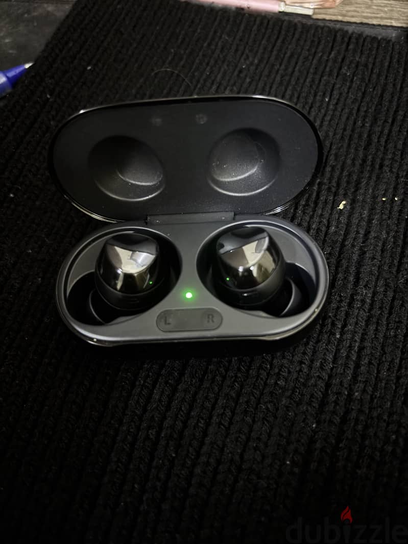 Samsung Galaxy Buds+   (with USB Type-C cable FREE) 1
