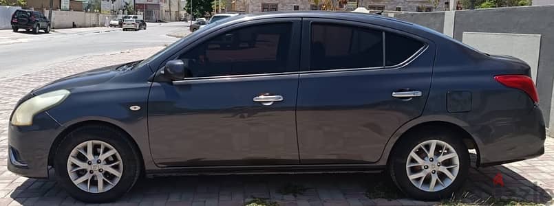 Urgently Selling: Nissan Sunny, Model 2015, Size 1.5L