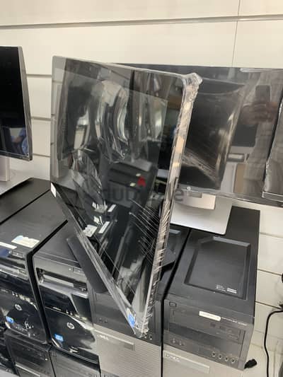 Dell core i7 All in one touch screen 16 gb ram 256 gb ssd