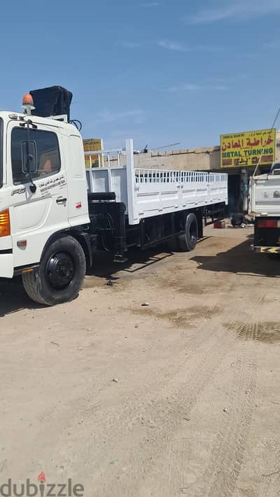 Truck with Hiab crane 2006 hino
