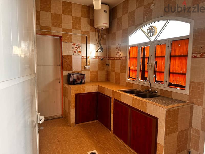 apartments for rent in Al Amarat 1
