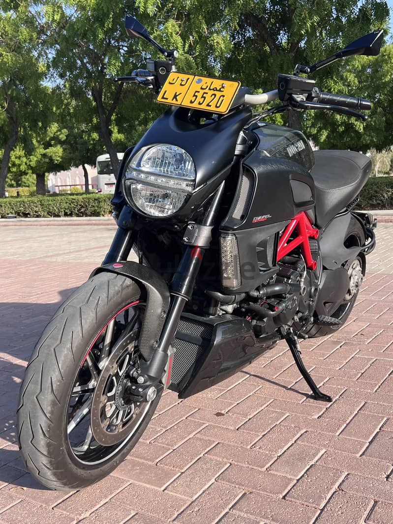 FOR SALE – Ducati Diavel Carbon (2015 Model) 1