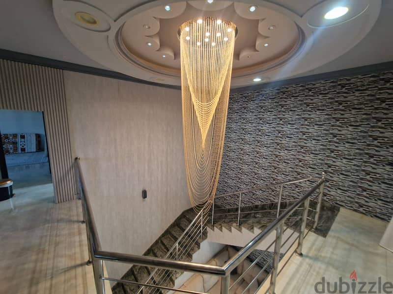 5 BR Well Maintained Spacious Villa – Al Khoud with Outdoor Space 12