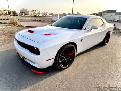 Dodge challenger Hellcat- 6.2 liter supercharged
