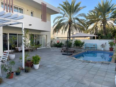 Villa with swimming pool in AlMouj - golden visa فيلا فاخرة  بالقرب من البحر- اقامة ذهبية - تملك حر