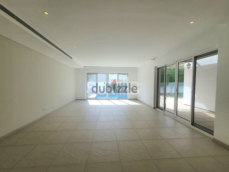 RTWV8261, Spacious five-bedroom villa in Phase One, Al Mouj, Muscat 3