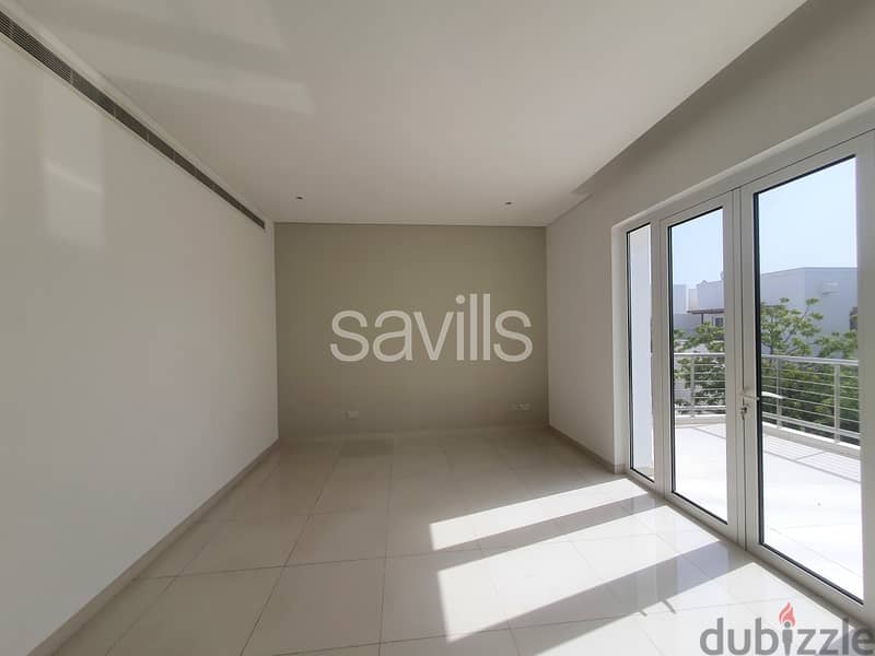 RTWV8261, Spacious five-bedroom villa in Phase One, Al Mouj, Muscat 5