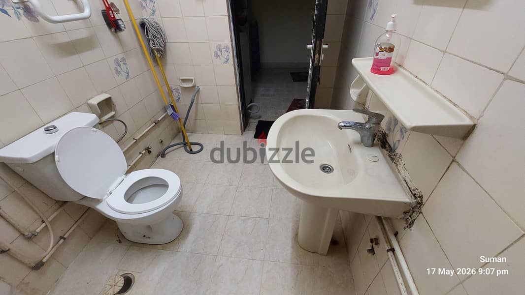 furnished executive  room only omr 90 all included 5