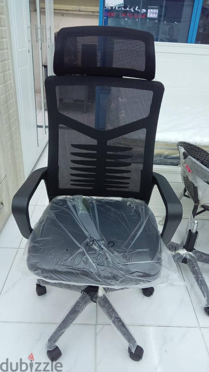 Special Offer New office furniture available. please check deltis 2