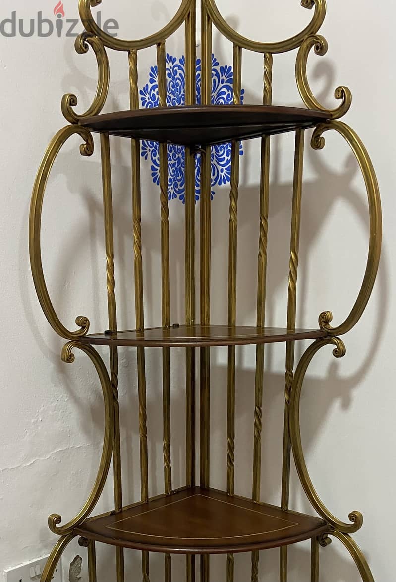 Metal corner stand for sale 3