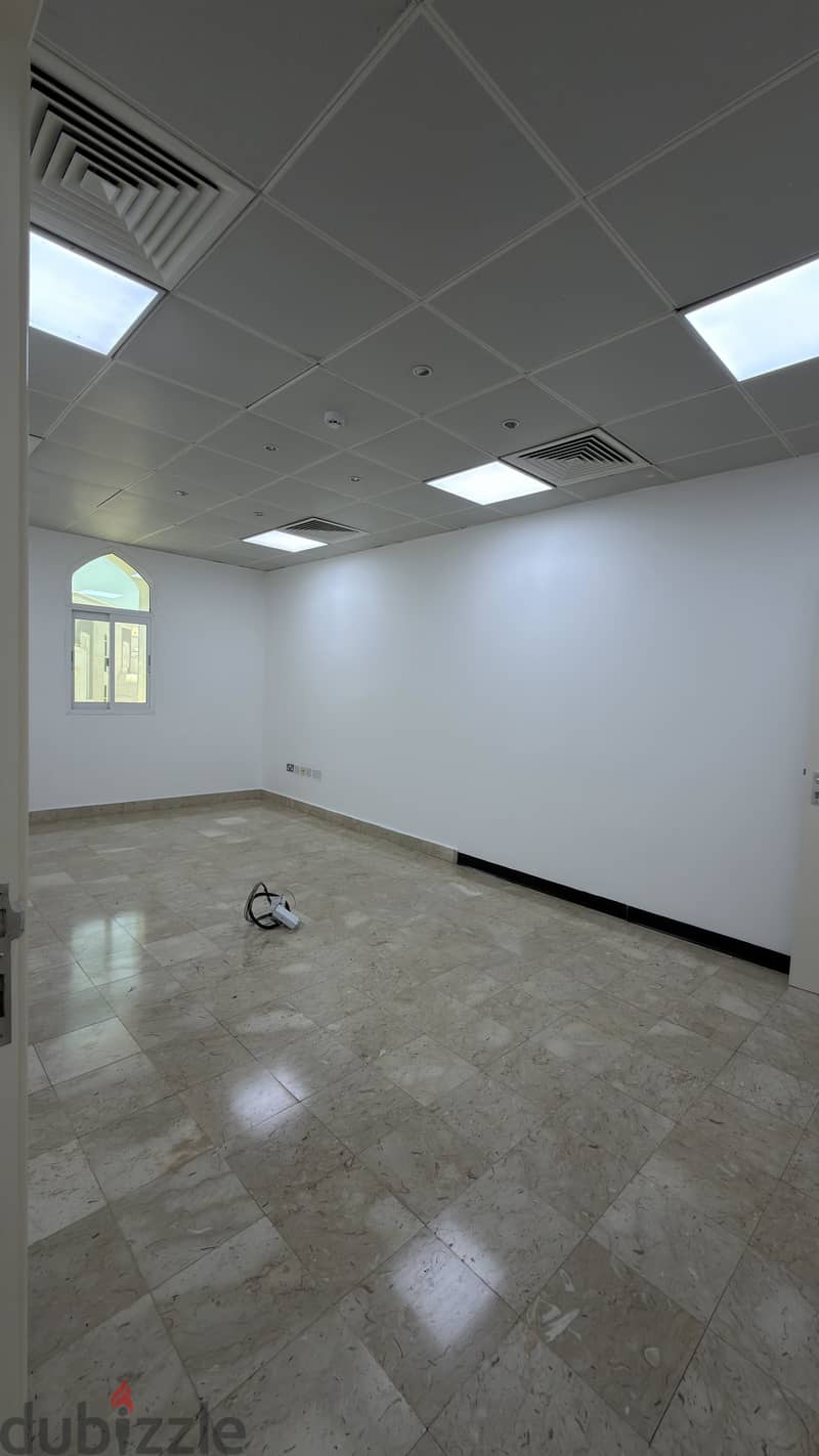 Office space for rent in MSQ 3