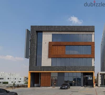 Office for Rent in Mawaleh North – Al Mouj Street/مكتب للإيجار في الموالح الشمالية – شارع الموج