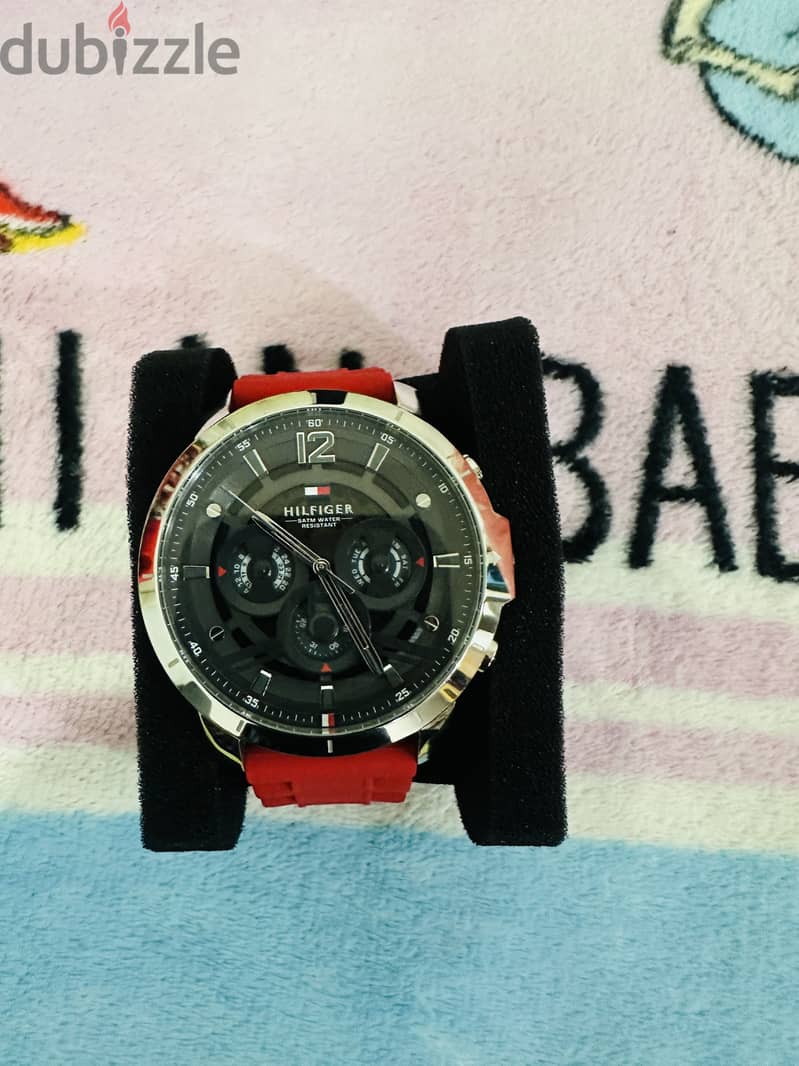 Original Tommy Hilfiger watch for urgent sale 2