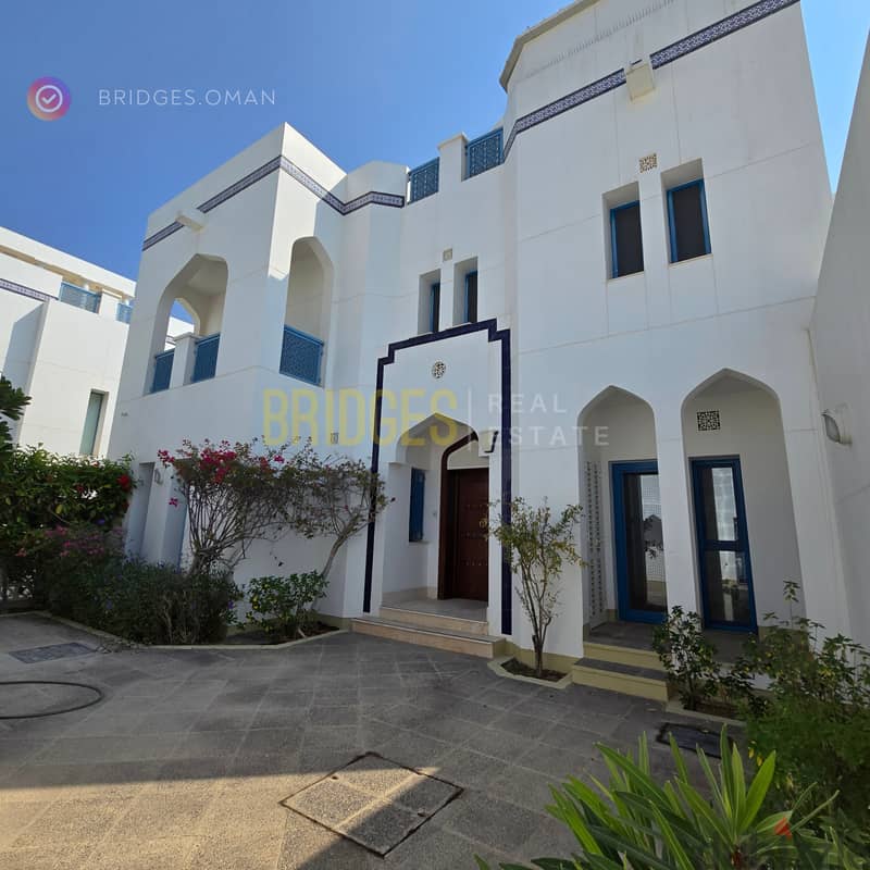EXCELLENT 4+1 BR COMMUNITY VILLA IN QURUM 6