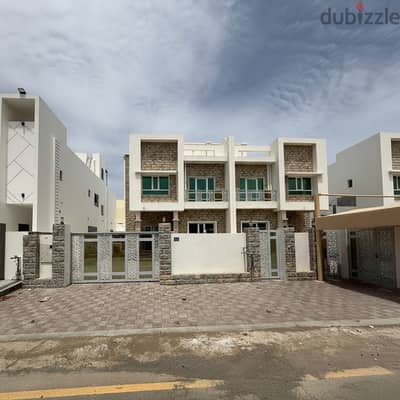 Villa for Sale in Al Khoud 7/فيلا للبيع في الخوض 7