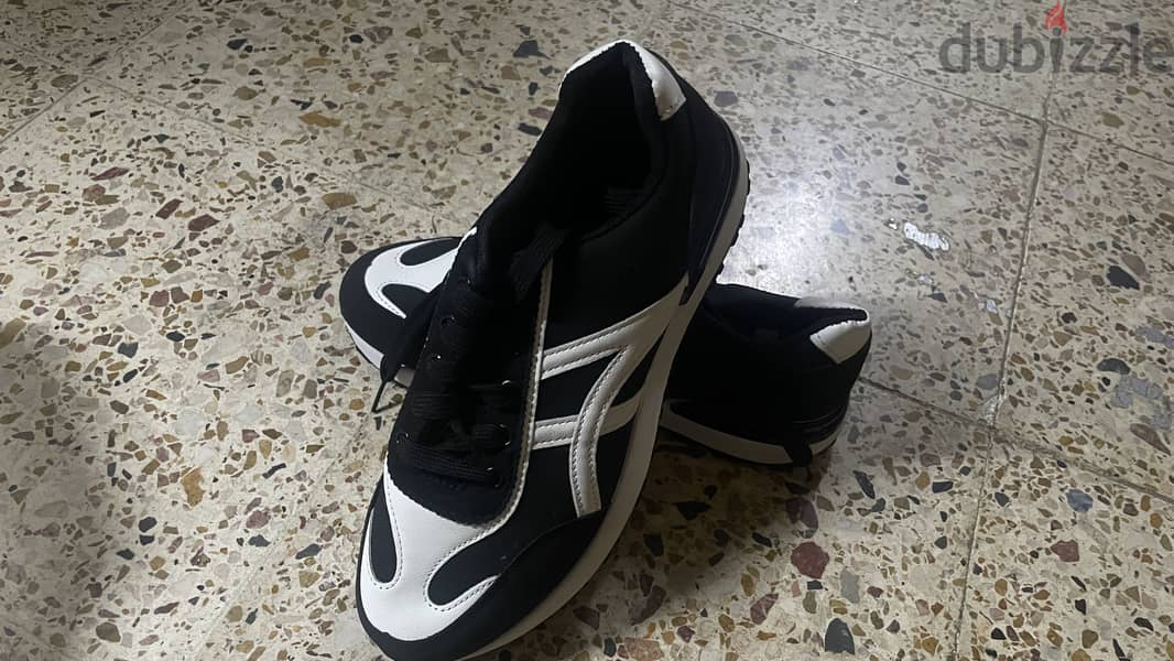 Mens New Casual Sneakers 1