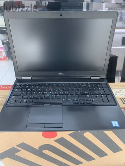 Core i7 Genration 8th dell ram 8 gb ssd 256 gb 2 gb grahphic card