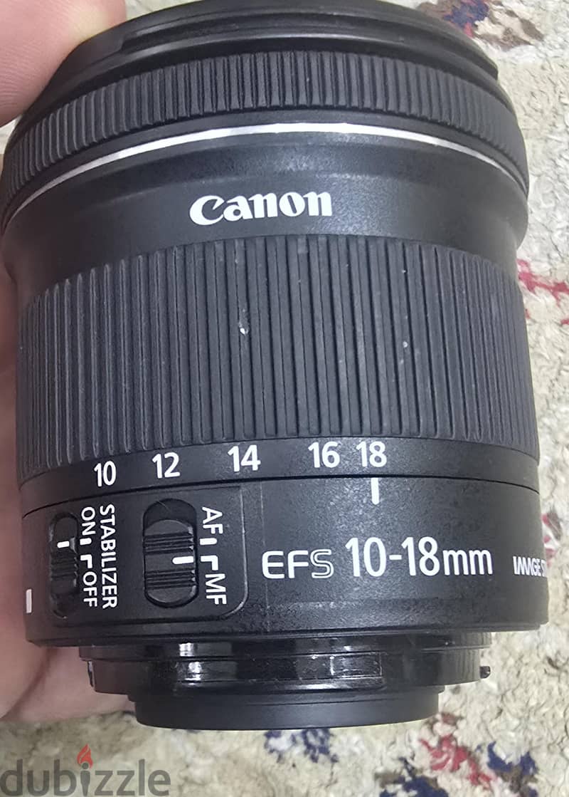 canon EOS ٧٧ D for 250 3