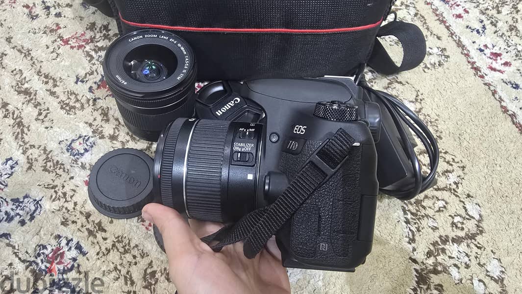 canon EOS ٧٧ D for 250 5