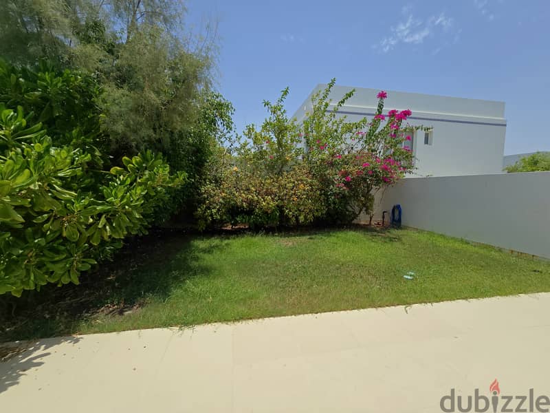 تاون هاوس للايجار الموج(1100r)Townhouse for rent in Al Mouj 4
