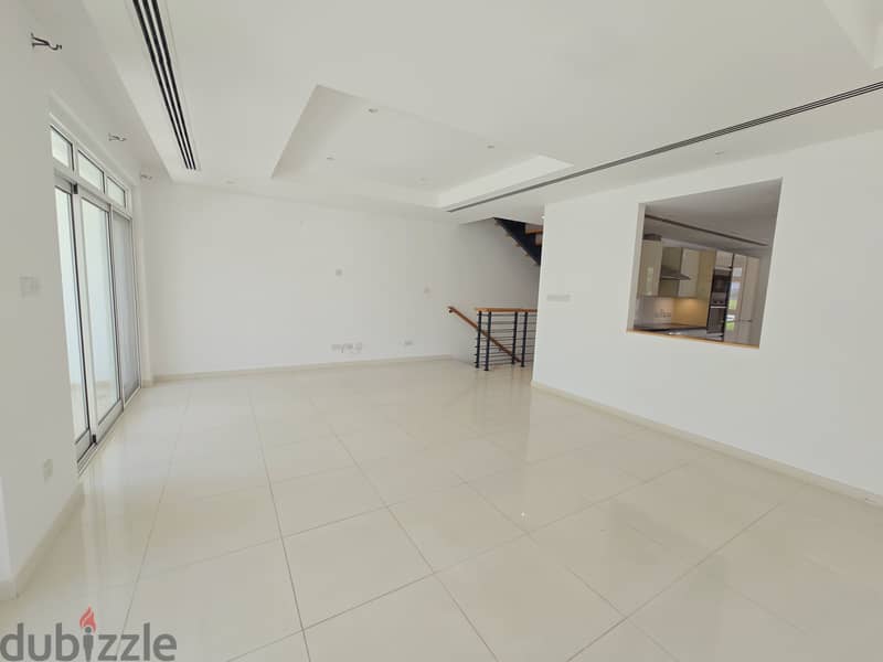 تاون هاوس للايجار الموج(1100r)Townhouse for rent in Al Mouj 6