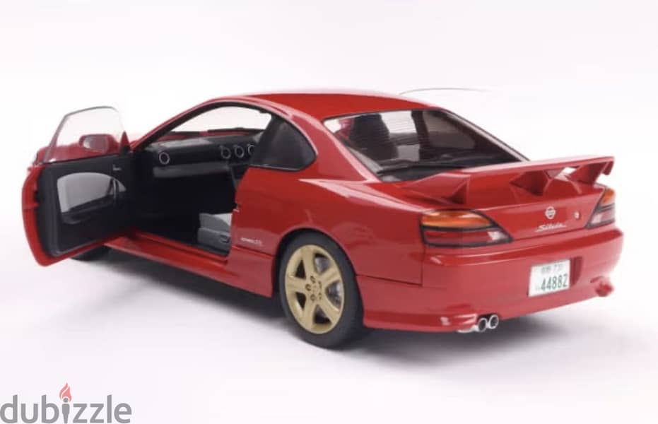 Nissan Silvia S15 Spec-R Aero 1999 1:18 Solido 1